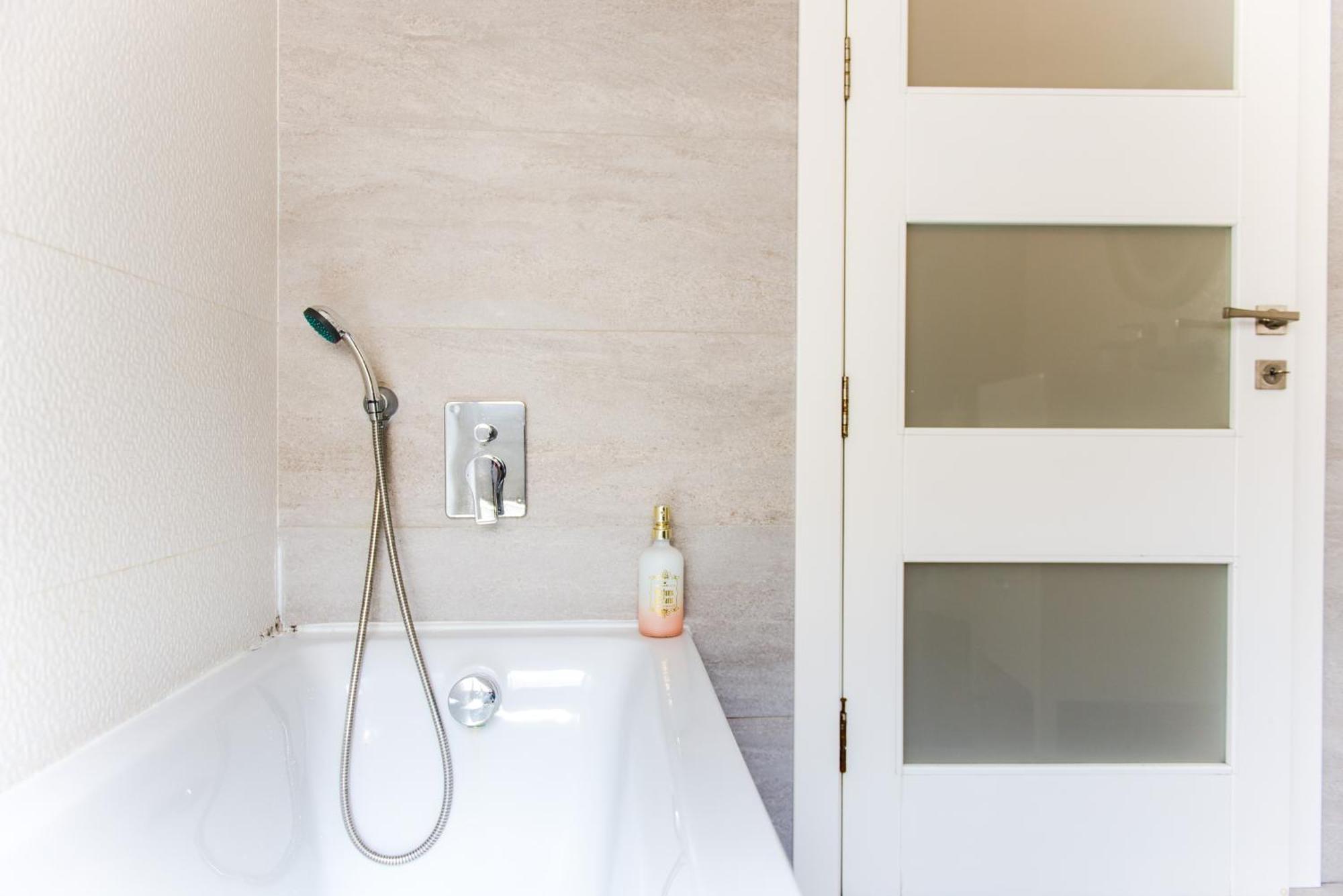 Mediterranean Abode - Spacious Apartment In Swieqi Is-Swieqi Exterior photo